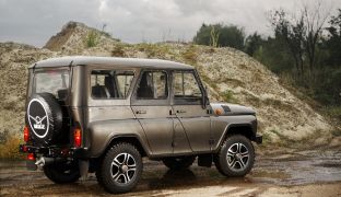 UAZ Hunter